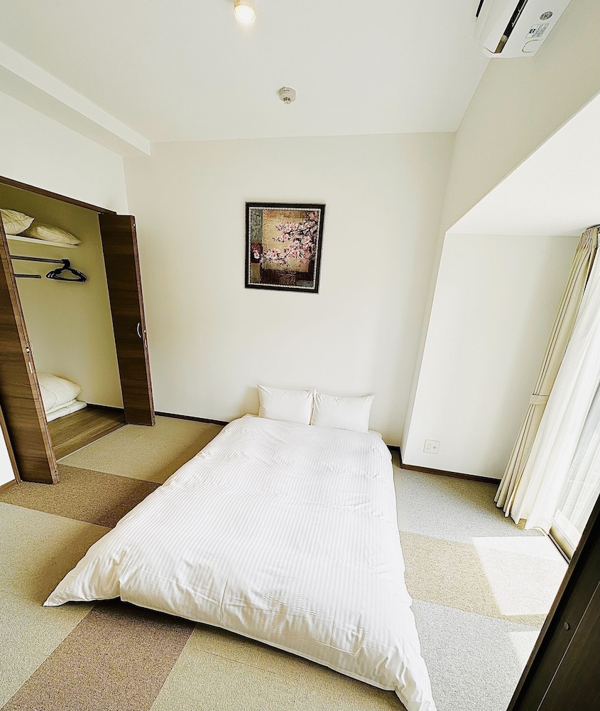 Standard Suite - Photo 22