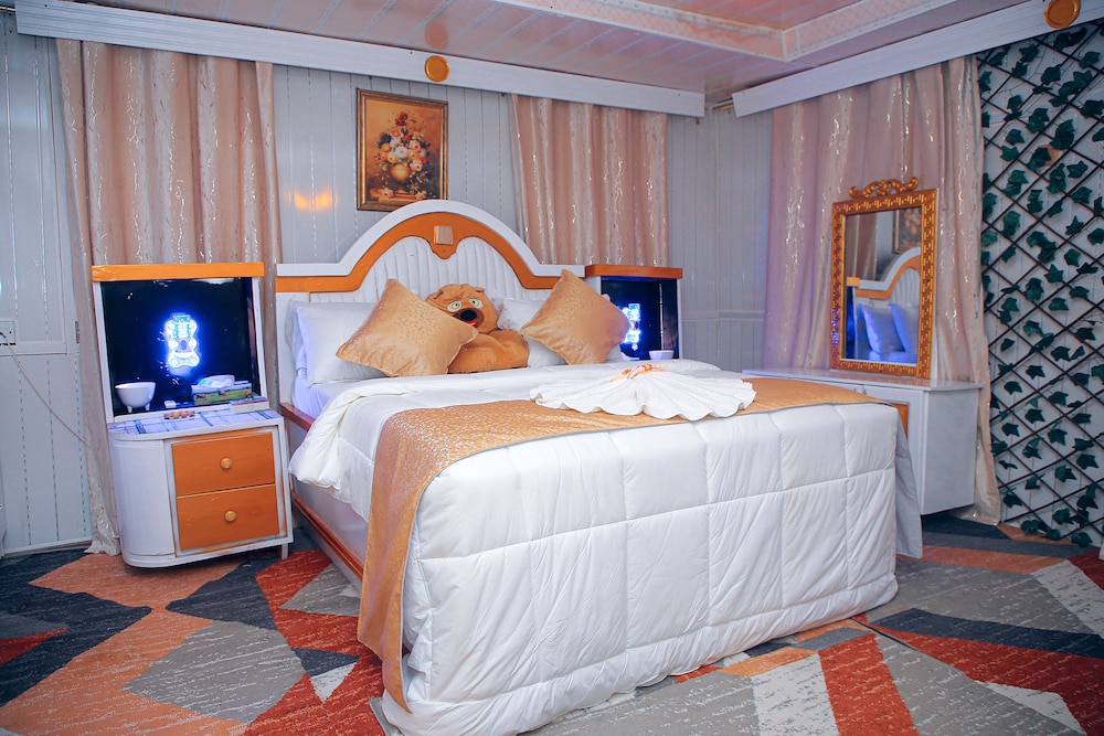 Luxury Room
