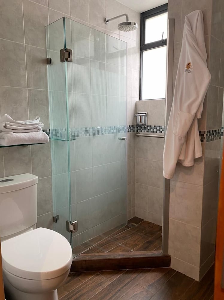Executive Double Room, Non Smoking, City View photo 2