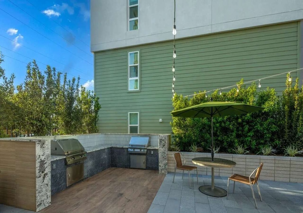 Resort-style APT Pool Gymparking 10min to Disney, Fotografia 18