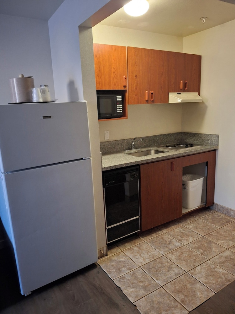 Single Queen / Kitchen photo 1