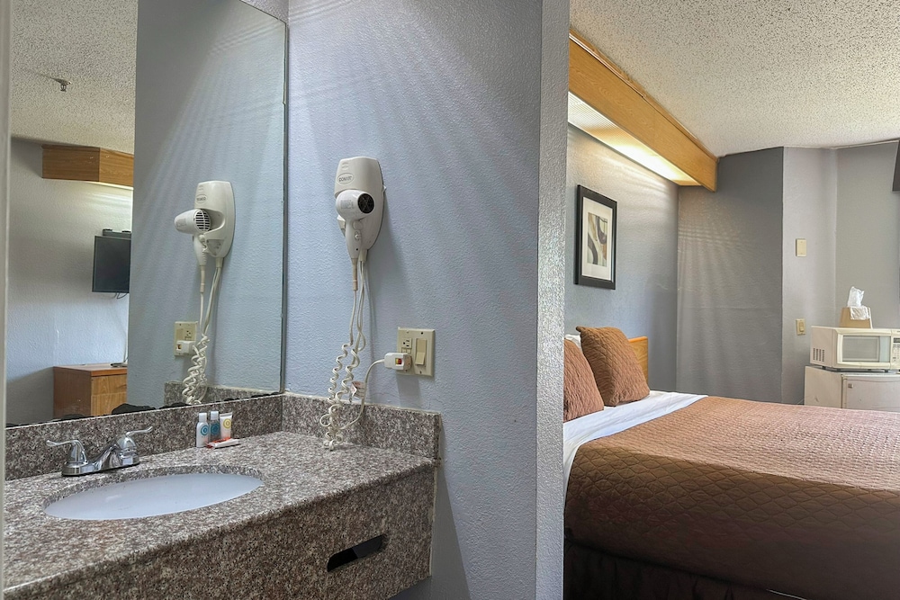 Classic Inn By Townhouse American Way Memphis I 240, Billede 16