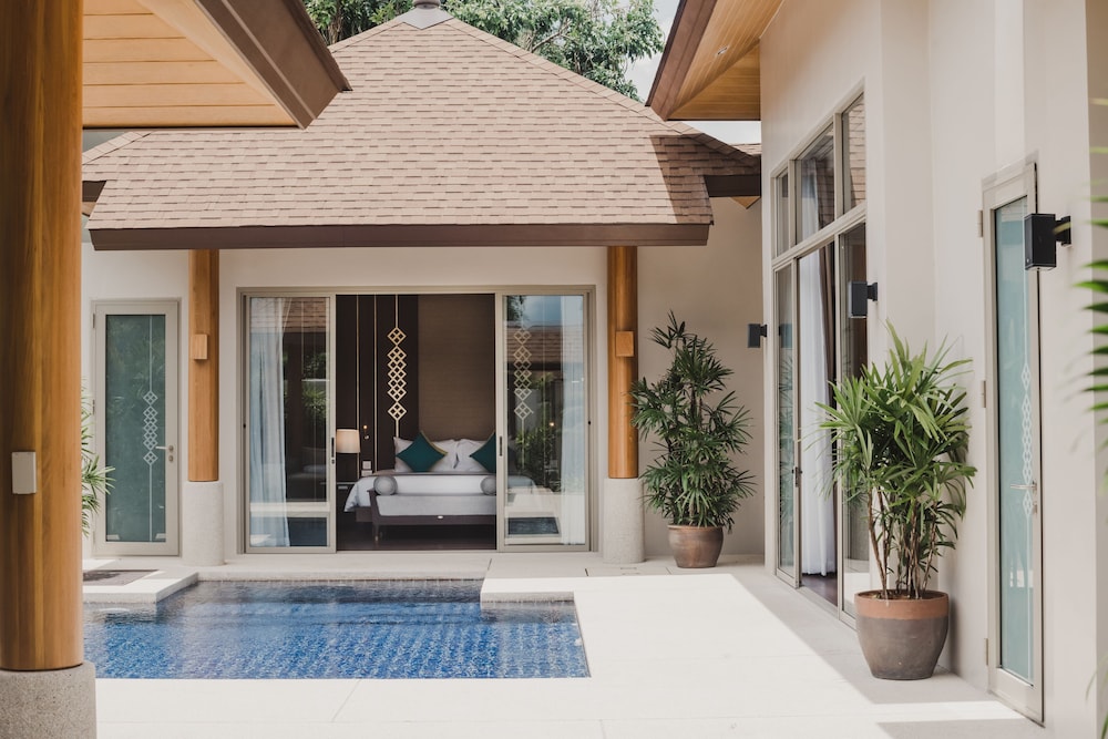 2 Bedroom Villa with Pool photo 1