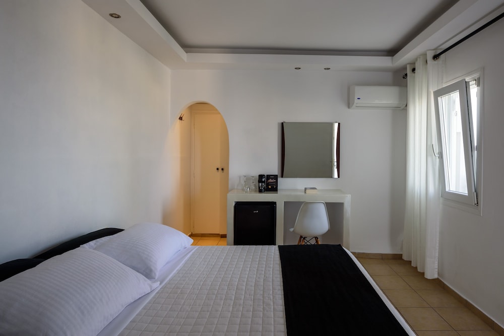 Deluxe Double Room - Photo 1