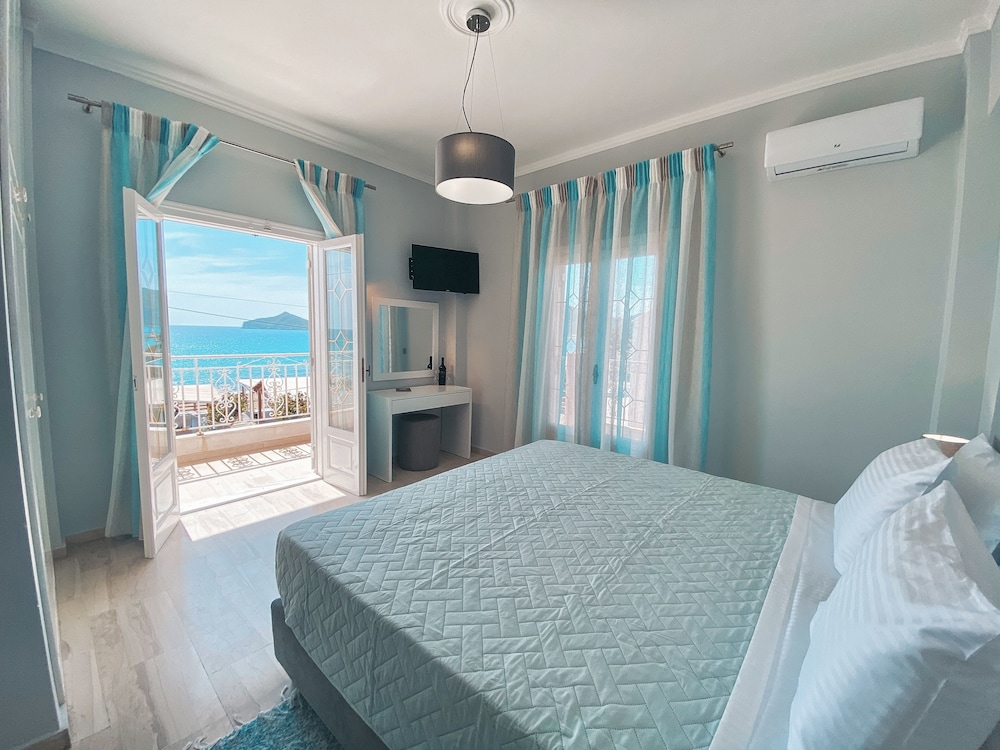 Superior Studio, Sea View