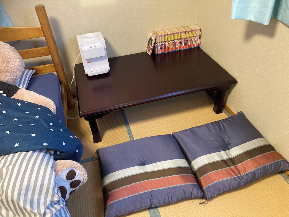 Basic Double or Twin Room, 2 Twin Beds photo 3