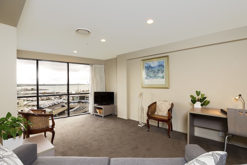 One Bedroom Apartment Harbour View - Photo 5