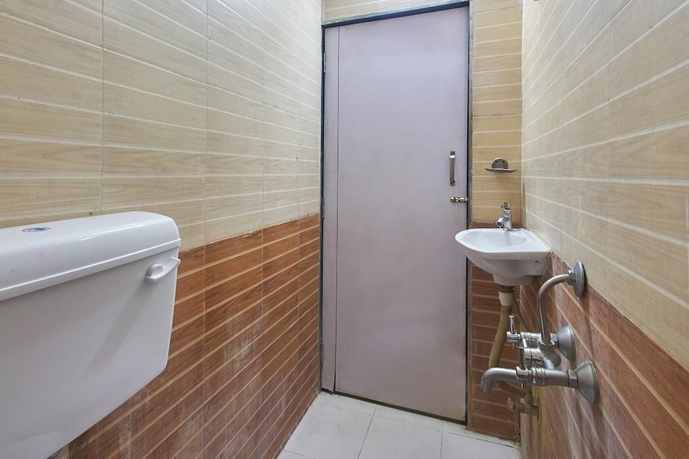 Deluxe Ac Room photo 2