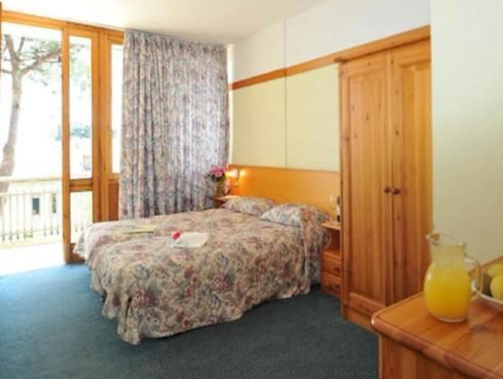 Standard Room - Photo 2