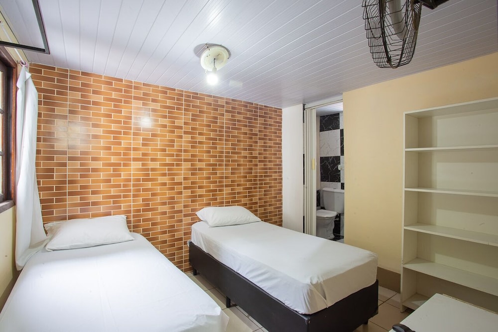 Twin Room photo 1