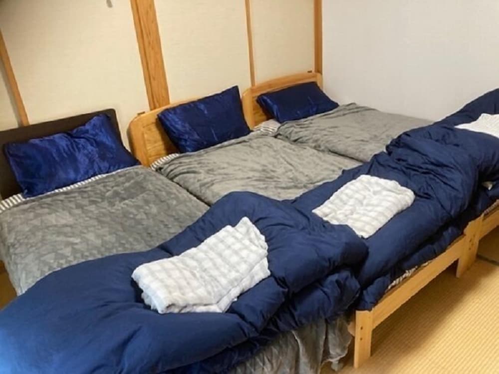 Basic Triple Room photo 1