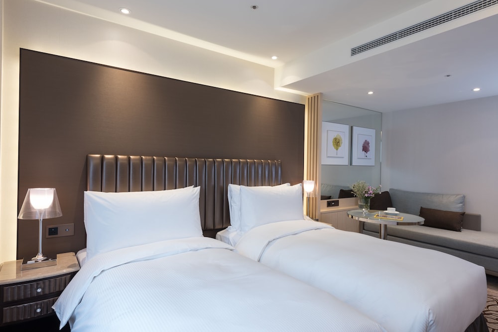 Business Twin Room