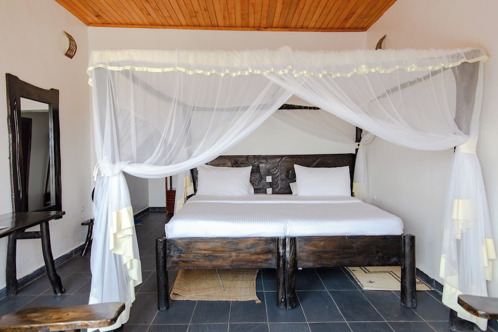 Room, 2 Bedrooms, Terrace, Garden View photo 3