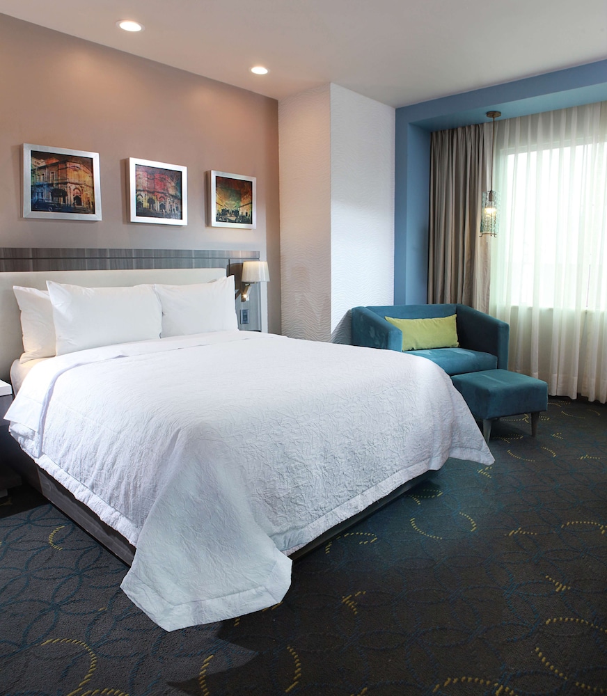 Room, Accessible, Non Smoking (Roll-in Shower)