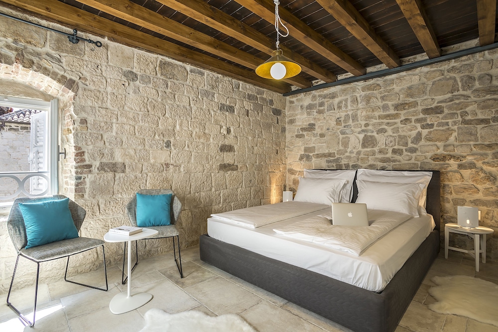 Deluxe Double Room, City View (Mare) photo 1