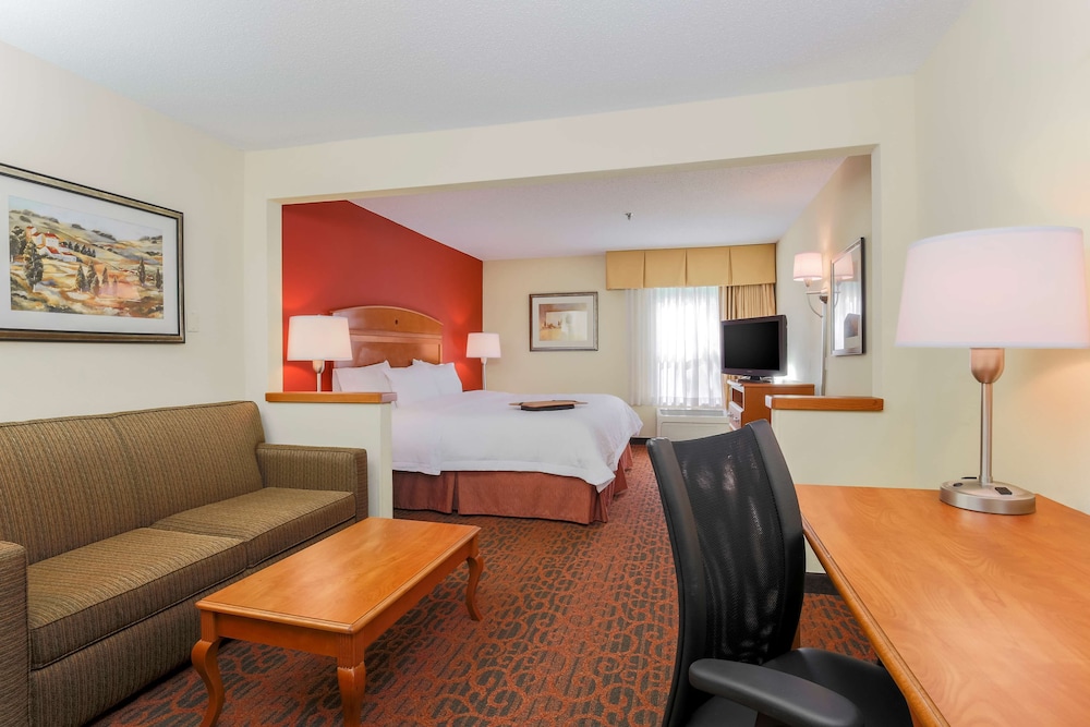 Room, 1 King Bed With Sofa Bed, Non Smoking - Photo 3