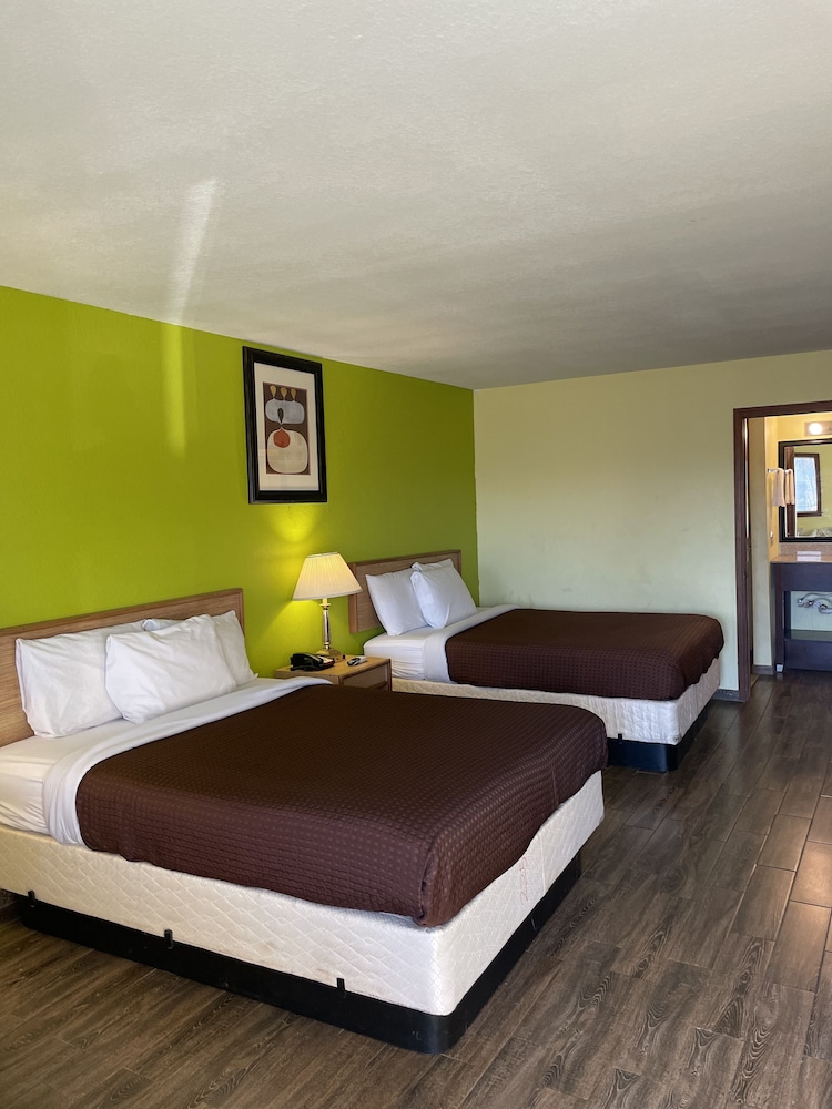 Standard Double Room, 1 Bedroom, Non Smoking photo 3