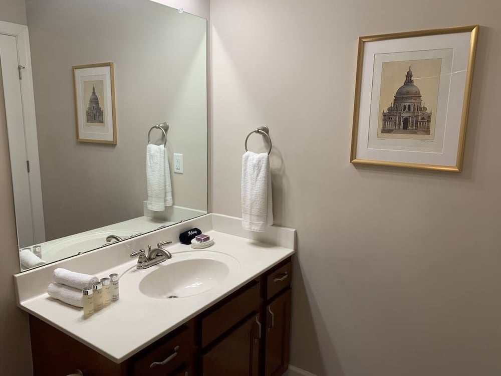 Luxury Polaris 2BR 1st Floor Pet-friendly, Foto 28