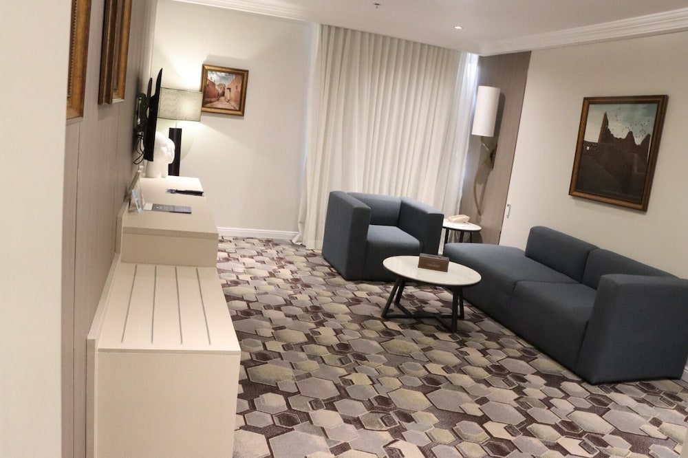 Suite (Wine) - Photo 3
