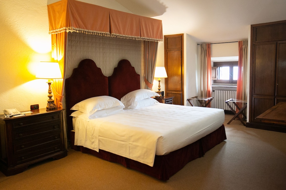 Tower Room photo 2