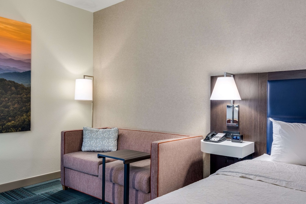 Room, 2 Queen Beds, Accessible, Non Smoking - Photo 10