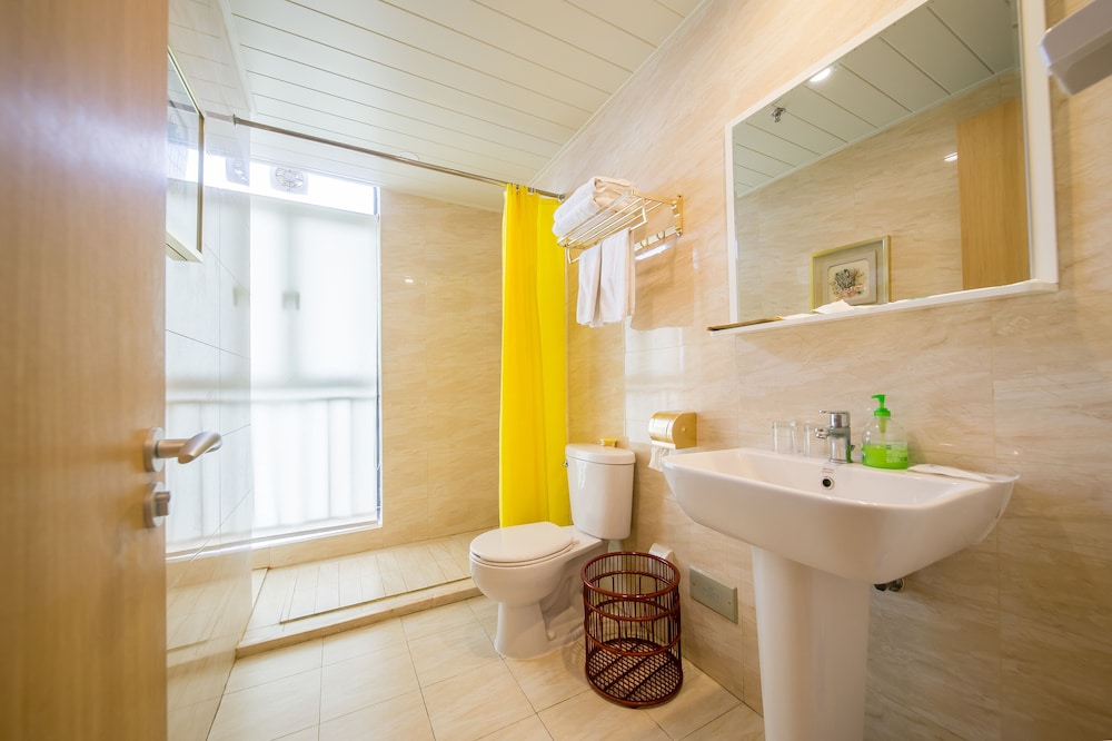 Deluxe Suite photo 3