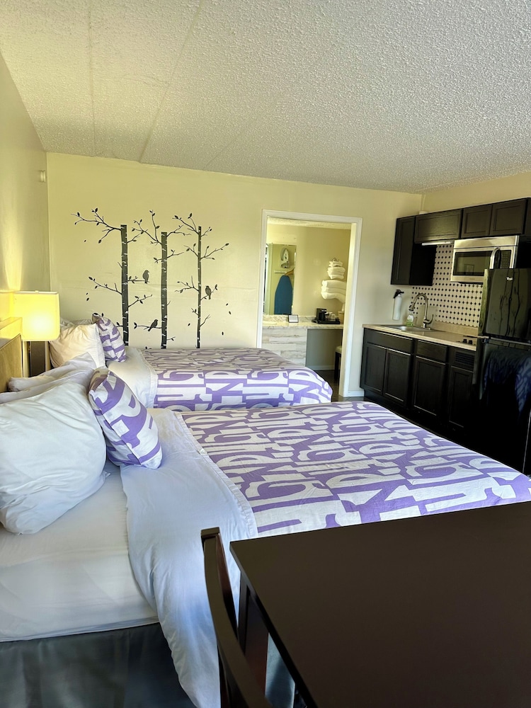 Standard Double Room, 2 Double Beds, Kitchenette photo 2