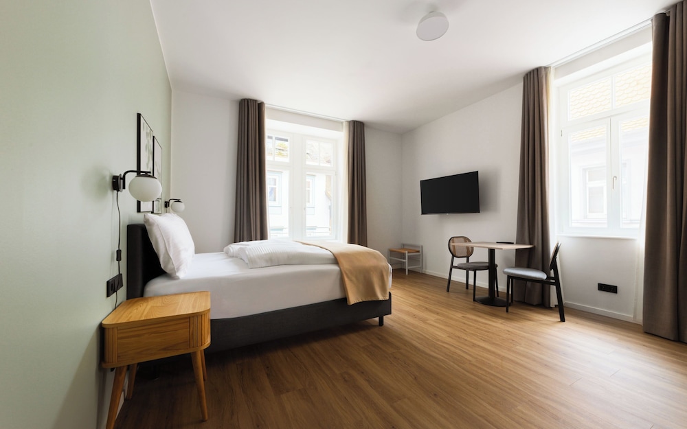 Comfort Suite photo 1