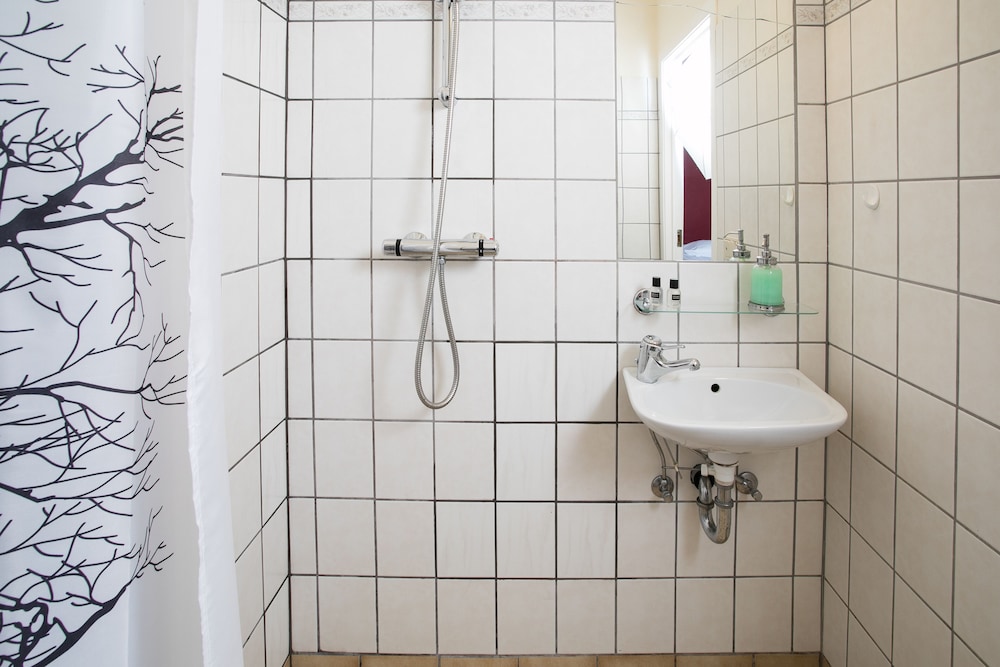 Standard Double or Twin Room photo 2