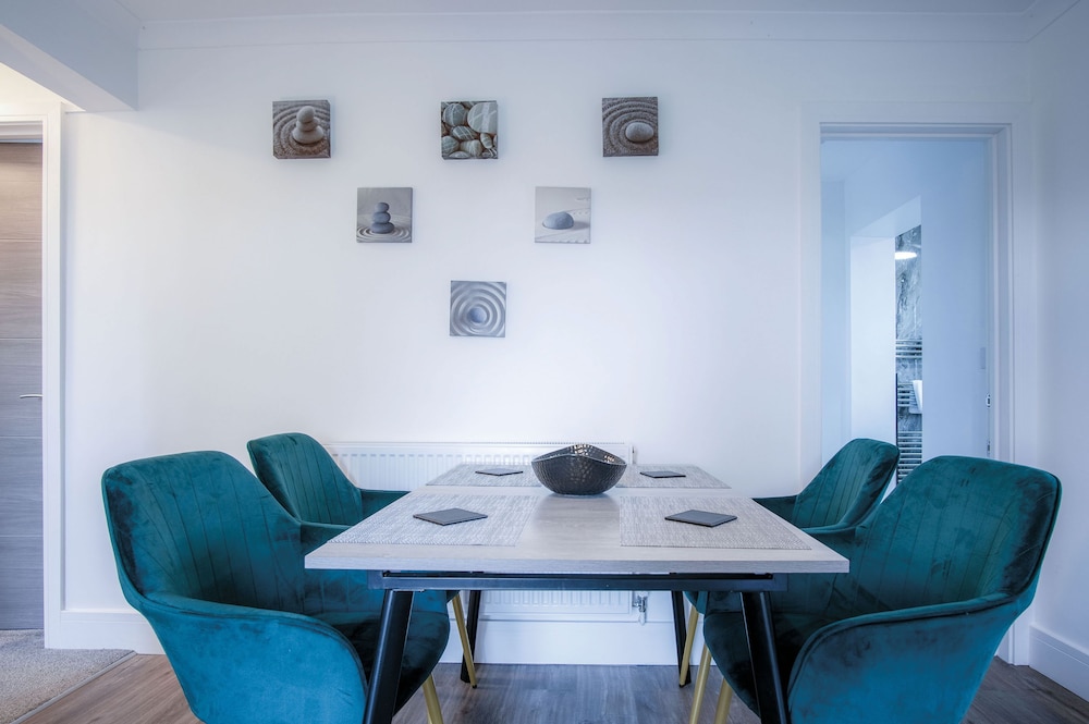 Luxury Apartment photo 2