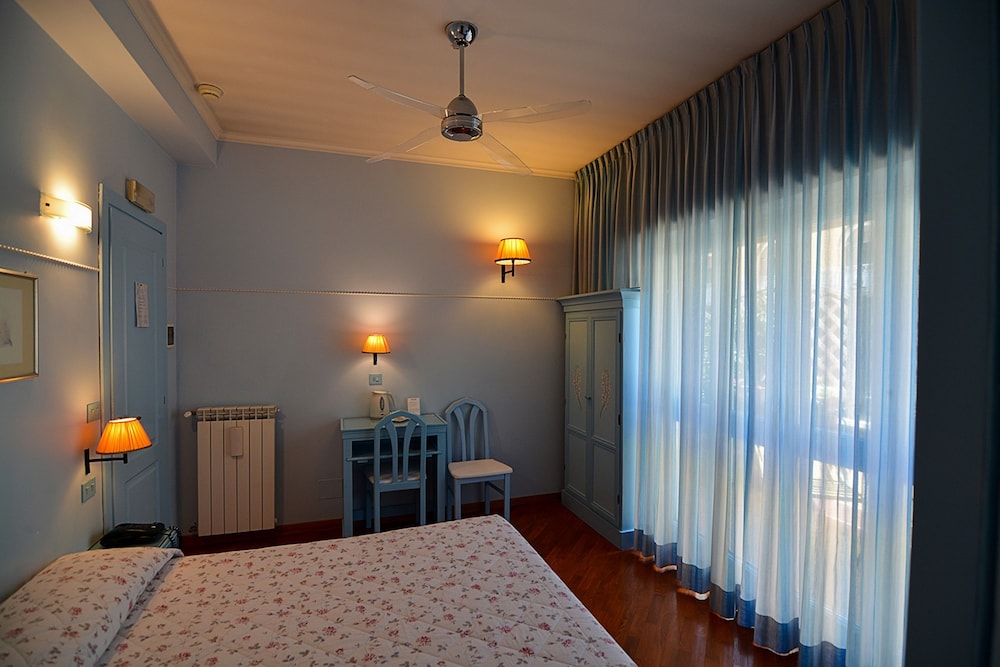 Superior Double Room, Balcony photo 2