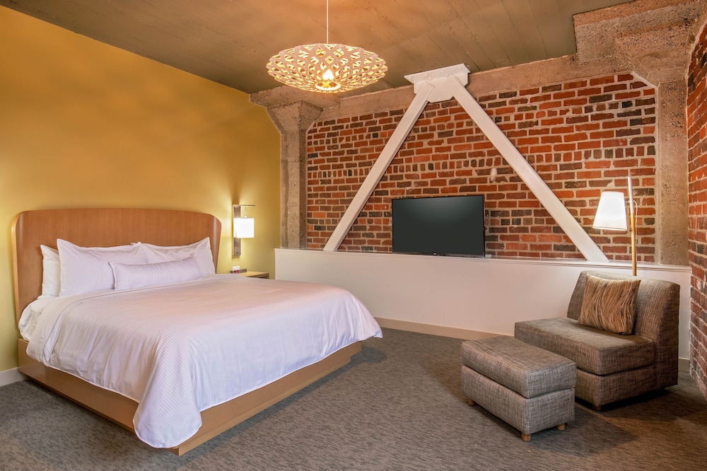 Executive Suite, 1 Bedroom photo 2