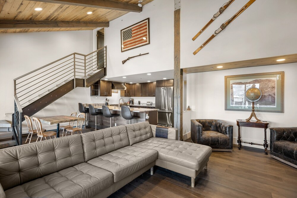 Condo, 3 Bedrooms