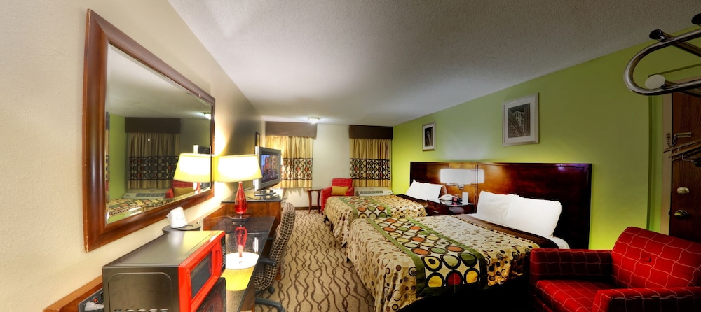 Standard Room, 2 Double Beds, Smoking photo 2