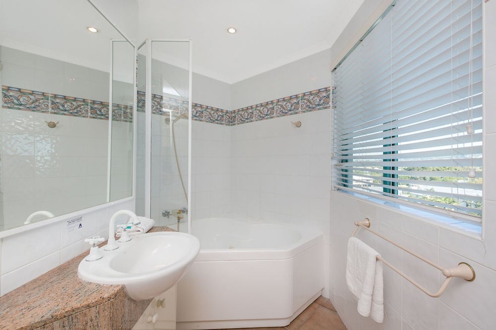 Superior Apartment, 3 Bedrooms, Ocean View photo 2
