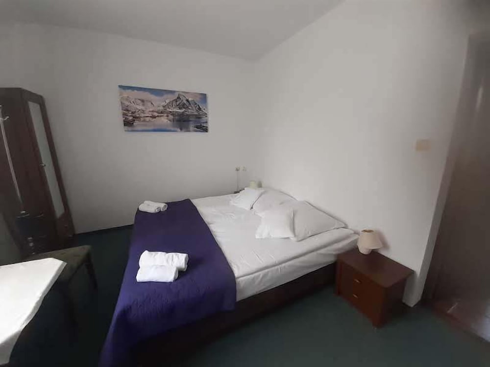 Standard Twin Room photo 3