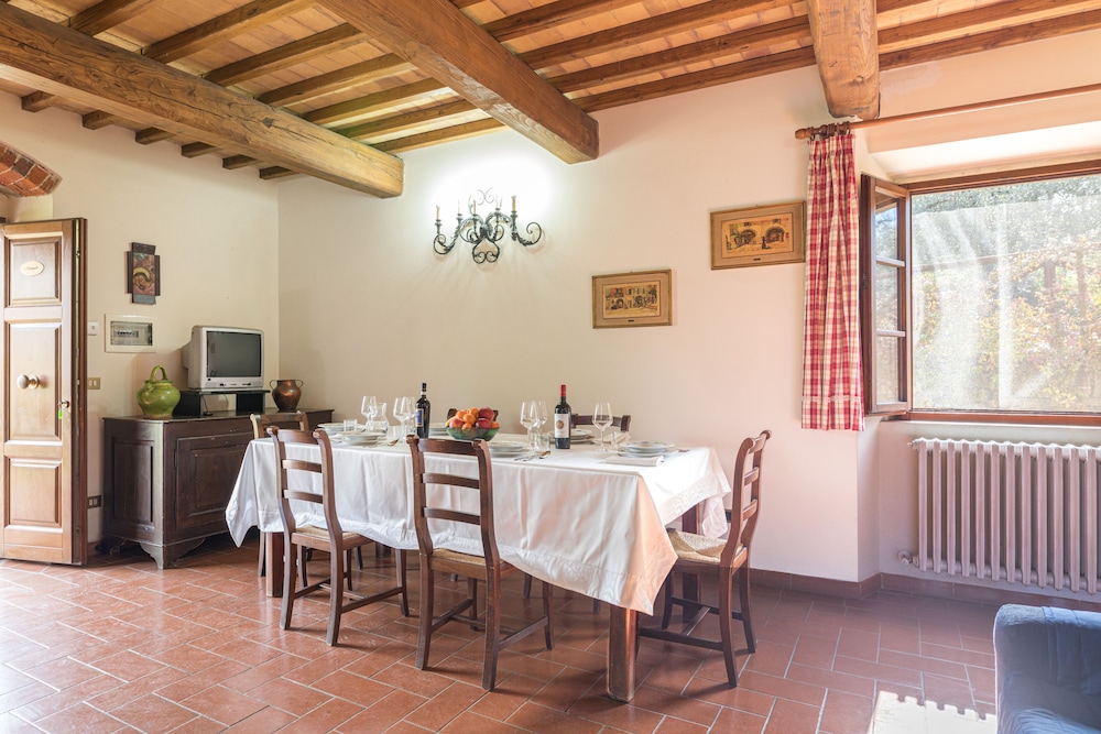 Family Apartment, 3 Bedrooms, Vineyard View photo 3