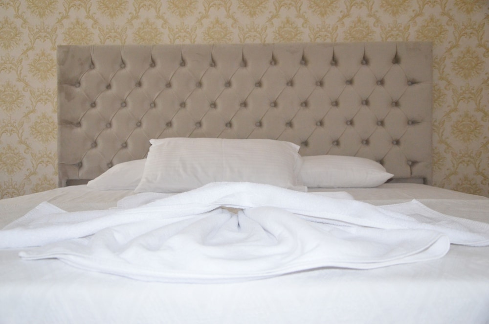 Romantic Double Room, 1 King Bed photo 2
