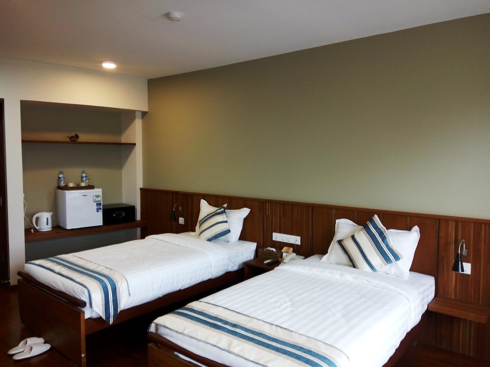 Deluxe Twin Room, 2 Twin Beds, Mountain View photo 1
