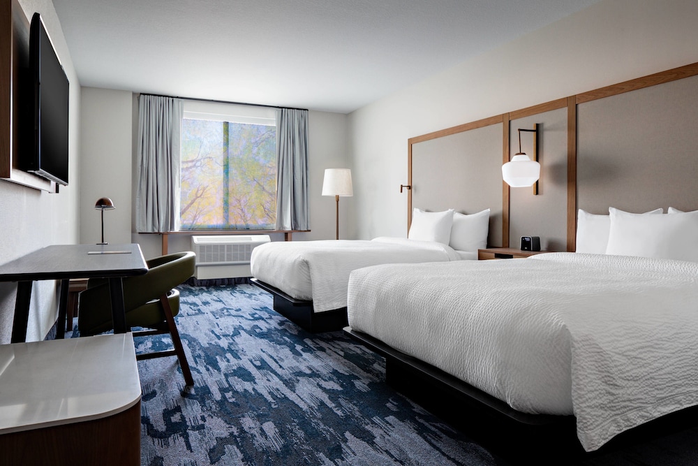 Room, 2 Queen Beds (Hearing Accessible) - Photo 1