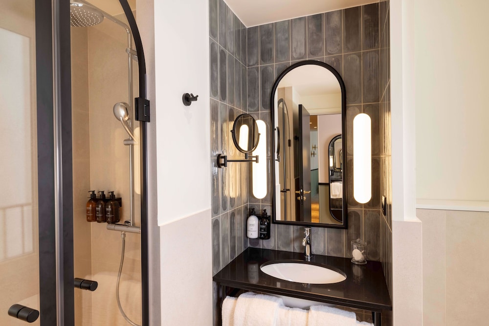 Superior Twin Room photo 2