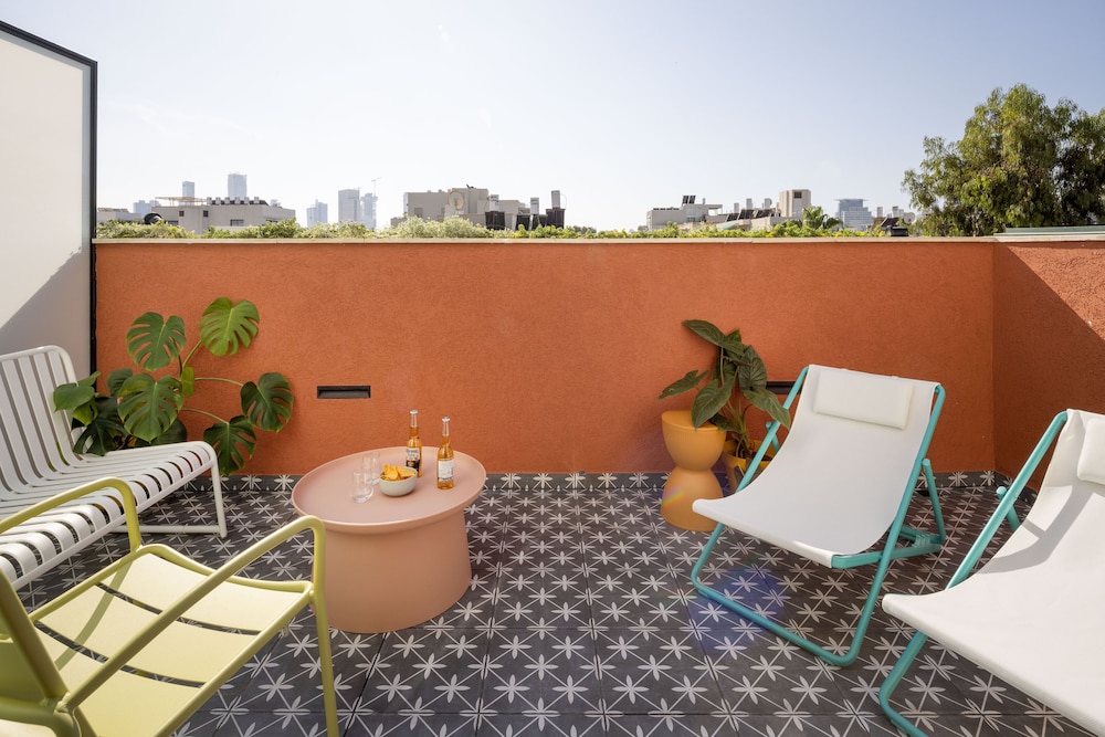 Suite with Terrace - Photo 8