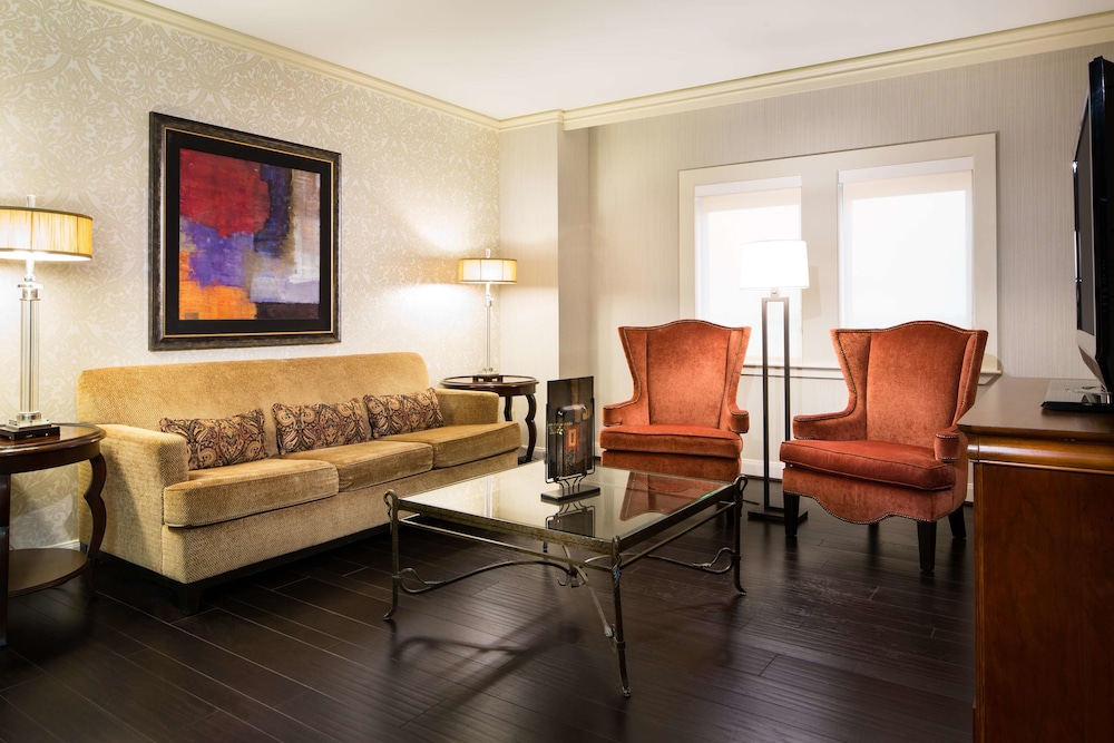 Presidential Suite photo 3