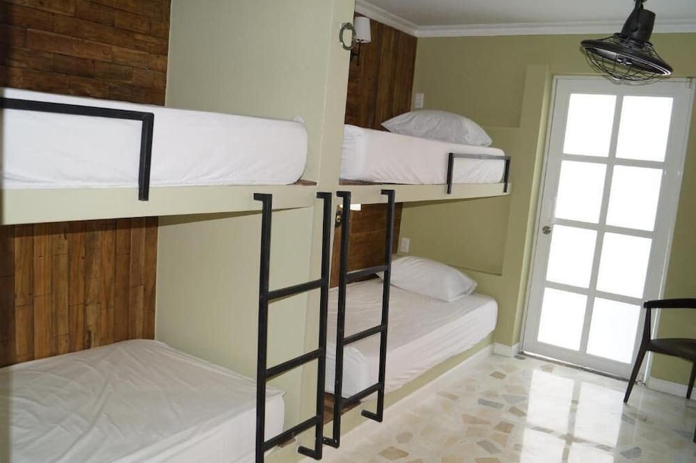 Basic Shared Dormitory, 4 Bedrooms photo 1