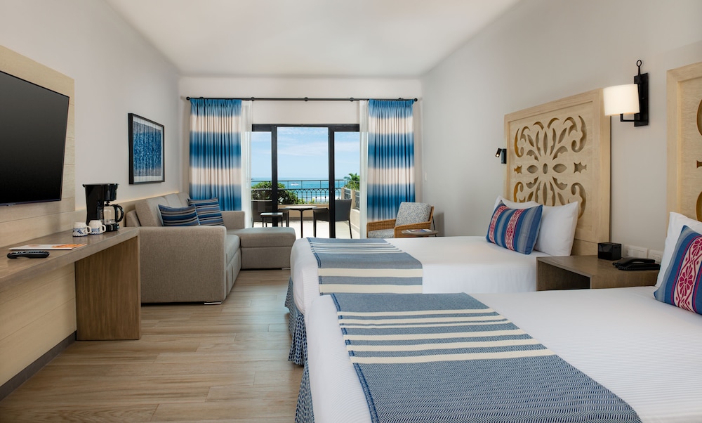 Junior Suite Oceanfront - Photo 1