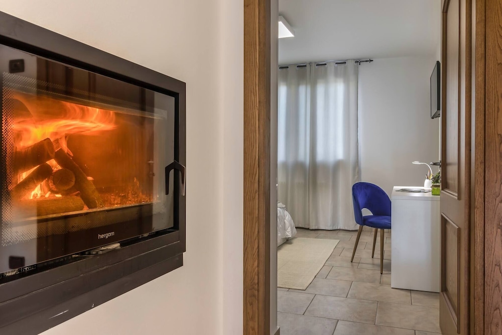 Apartment, 2 Bedrooms, Patio, Garden View photo 1