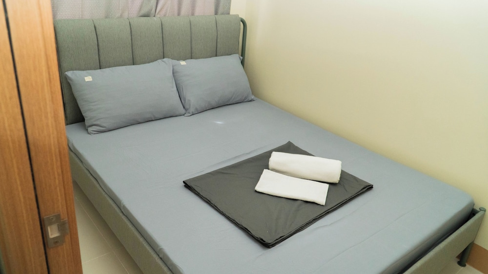 Comfort Condo, 1 Bedroom, Balcony, Pool View