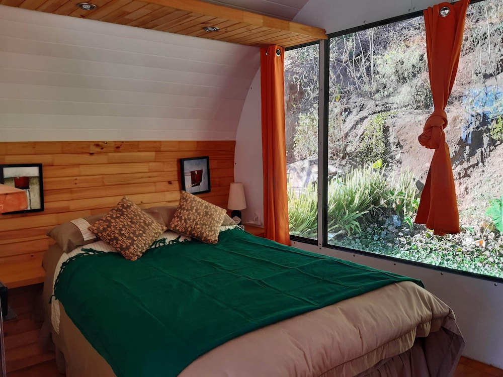 Romantic Cabin, 1 Double Bed, Balcony, Mountain View photo 1