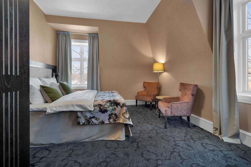 Superior Room, 1 Double Bed thumbnail 6