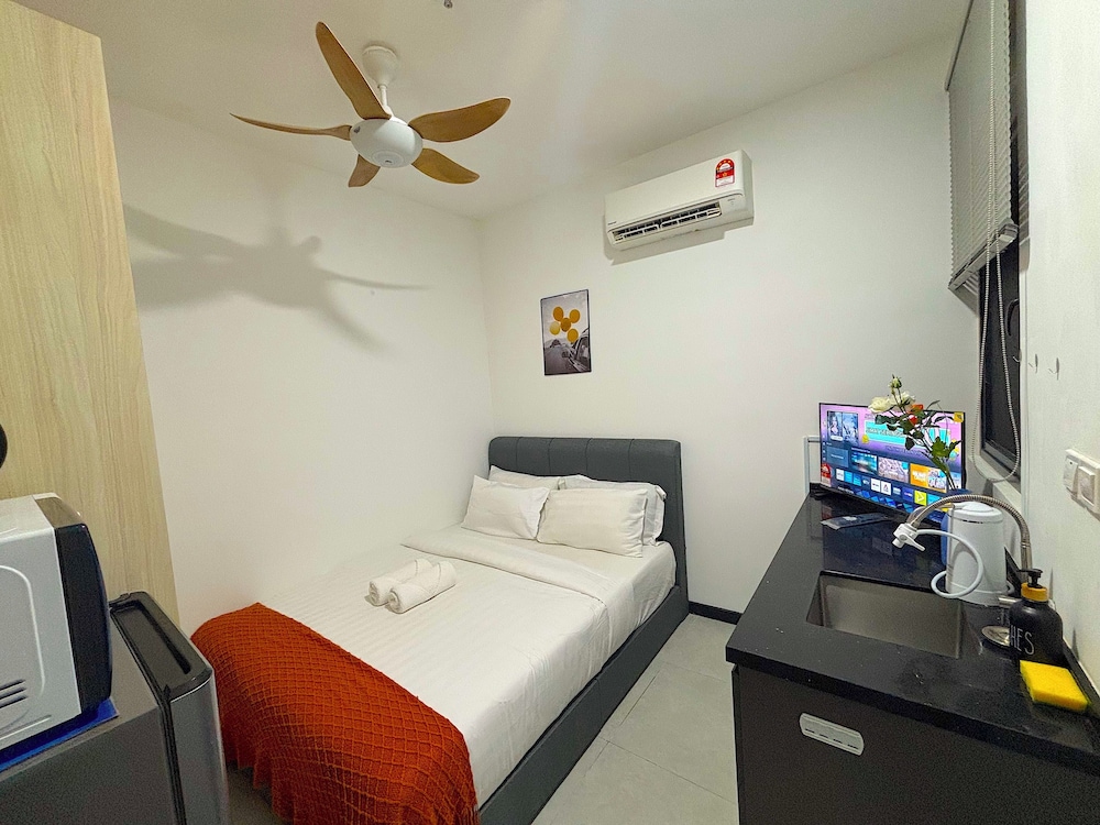 Economy Suite, 1 Queen Bed, Non Smoking, Allergy Friendly